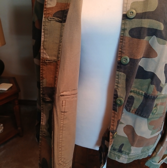 NWT Lucky Brand lightweight camo jacket. - Picture 3 of 6
